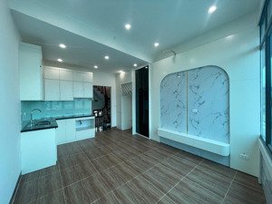 cực phẩm nhà mới xuân phương - thang máy - còn thơm mùi sơn - sổ vuông - ở ngay