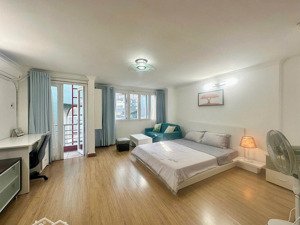 căn hộ ban công đẹp ngay tại phố nhật sầm uất - lê thánh tôn - quận 1