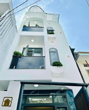 vợ chồng tôi cần bán nhà ba tháng hai-p12-q10, gần vạn hạnh mall. 3tỷ660/78,5m2 đang cho thuê 25tr