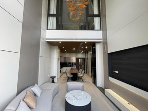 bán nhà mới cự khối long biên, 60m2, 7 tầng, gara 2 oto, view công viên, full nội thất, giá 16.2 tỷ