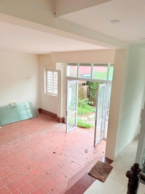 bán gấp biệt thự nhà vườn lô góc 3 mặt thoáng hồ vĩnh hoàng