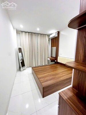 NHÀ LẠC LONG QUÂN- PHƯỜNG TÂY HỒ- CẦN BÁN- 45M- 5 TẦNG- CÁCH Ô TÔ 20M- NGÕ THÔNG- 9.85 TỶ