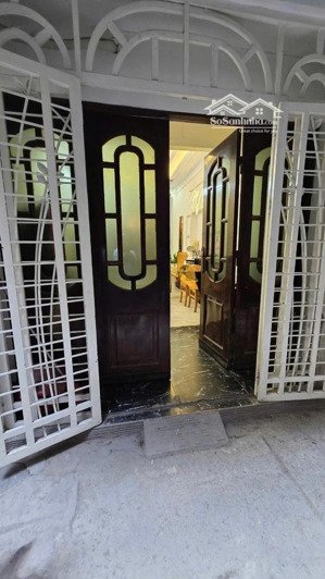 phân lô hoàng cầu - ô tô đỗ cửa - 30m2, 5 tầng - 8,6tỷ