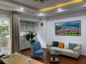 bán nhà đa sỹ ngõ nông oto đỗ gần cách phố vài bước full nội thất 30m2 nhỉnh 6 tỷ