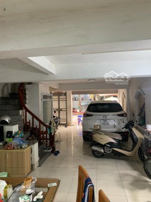 mạc thái tông, cầu giấy 100m, 2 mặt ngõ. ô tô tránh đỗ ,vào nhà ,mt 5m. giá 30 tỷ có thương lượng.