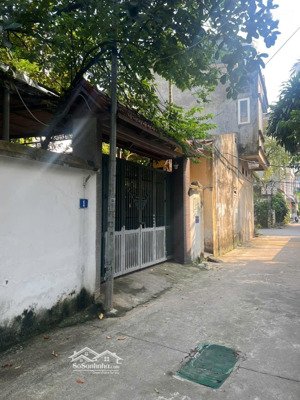 bán nhà phân lô giáo viên ngọc thụy long biên ô tô tránh nhà chủ tự xây 15.6 tỷ