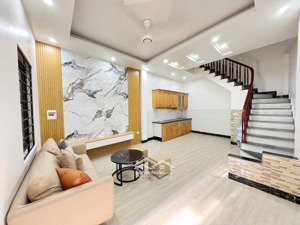 ô tô 5 tầng lô góc full nội thất tây mỗ, đại mỗ dá chỉ 7xxx