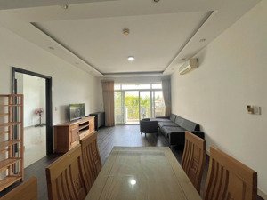 cho thuê cảnh viên 3. 3 phòng ngủ, đầy đủ nội thất, giá 22 triệu. lh thủy tiên