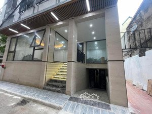 siêu phẩm ccmn dòng tiền sát phố quan nhân, cầu giấy
diện tích: 139m x 8 tầng (1 hầm 7 nổ