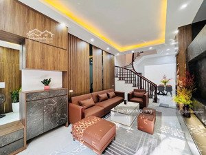 lạc long quân - ngõ thông tứ tung - oto - mặt tiền rộng - nở hậu - giá đầu tư