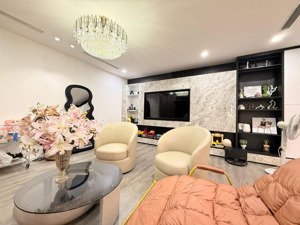 nhỉnh 17 tỷ! bán nhà thuỵ khuê, tây hồ - 42m2 - 7t thang máy - kinh doanh - ngõ thông - sát phố oto