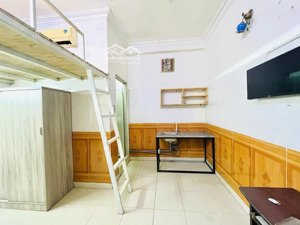 cần cho thuê phòng gác rộng, sát cvpm quang trung giá 2tr8