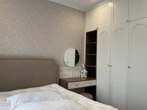 chính chủ chuyển nhà đi cần bán gấp căn hộ 3pn the two gamuda hoàng mai