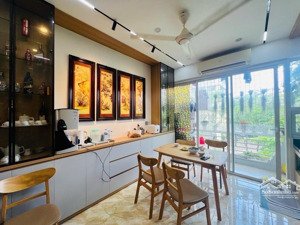 chung cư cầu giấy dt 87m 3 ngủ 2 wc cực thoáng sáng,nhiều cửa sổ giá 6,6 tỷ