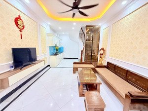 hiếm! nhỉnh 7tỷ- 38m - 5tầng- xuân la- tây hồ- ôtô- kinh doanh ol- nội thất- ngay ngoại giao đoàn