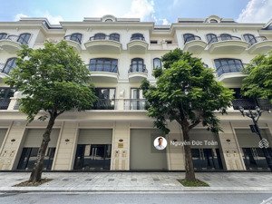 cần bán gấp căn sb vị trí cực đẹp gần vincom , công viên - hoàn thiên full 5 tầng, 48m2 8,6 tỷ