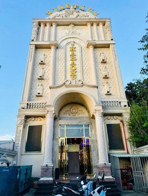 35 tỷ, toà nhà mặt tiền thương hiệu đẳng cấp, 10x54, 6 tầng thang máy siêu đẹp, khai thác 300 triệu