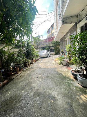 bán nhà riêng đường láng, 24 tỷ, 66m2, chính chủ view đẹp