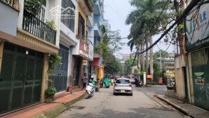 vip!!hoàng cầu- ngõ giếng- đống đa- dt 65m2 x mt 4,5m- giá 16,8 tỷ-oto qua nhà- gần quận uỷ- gần hồ