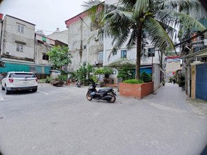 nhà phố giải phóng - quận ủy hoàng mai- ô tô ngày đêm - ngõ rộng 3m - thửa đất vuông đẹp