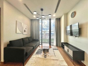 cho thuê hàng hiếm 2pn + 1plv, 2wc rộng hơn 77m2, view cực thoáng, plv có 2 view kính