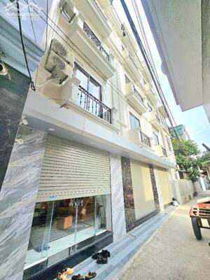 BÁN NHÀ CỔ LINH LONG BIÊN, Ô TÔ NHỎ VÀO NHÀ, MẶT TIỀN KHỦNG, TẶNG NỘI THẤT CHẤT, CHỈ 8.x TỶ