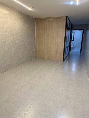 vip tập thể tầng 1 khu 8/3, giá 4.5 tỷ, 70m2, kd được