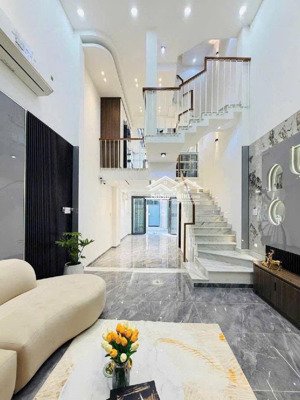 bán gấp siêu phẩm 5 tầng- 50m2 - trường chinh - xe hơi ngủ trong nhà nhỉnh 8 tỷ( tl)