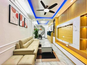 nhà riêng 3pn, 4wc tại minh khai, 8,1 tỷ, 34m2 bán gấp . ngõ nông sát mặt phố , nhiều tiện ích .