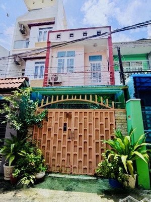 chỉ ~ 100tr/m2 - nhà 2 tầng - 80m2 - nguyễn thị thập, quận 7 - 8,2 tỷ