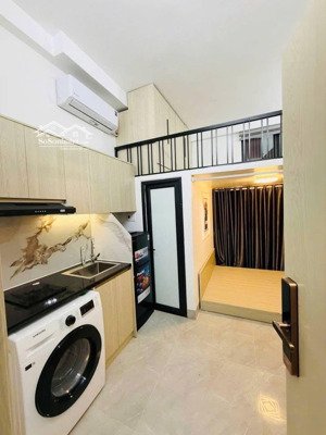 e bình chính chủ muốn bán nhà dòng tiền đội cấn . 53m thực tế 67m. có 11 phòng đang cho thuê full