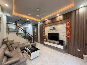 bán nhà rẻ nhất trung kính, cầu giấy 62m - ngõ thông, ô tô tránh, ở sướng, kd tốt, giá hơn 14 tỷ