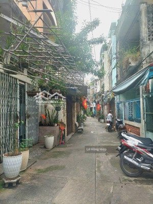 chợ tân bình, đường duy tân 4,3*13m, 2tầng. chỉ 6,6 tỷ.