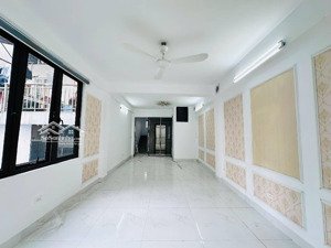 bán gấp-bán nhà nguyễn khang, ngõ thông, kinh doanh, cách phố 10m,ô tô tránh,55m, 7 tầng, thang máy