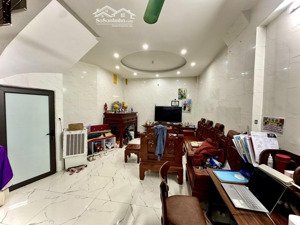 bán nhà 5 tầng lô góc tổ 11 mậu lương hà đông 48m gần chợ giá 7.98 tỷ