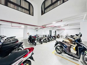 ccmn phú mỹ nam từ liêm oto 7 chỗ qua nhà dòng tiền 80tr/tháng 60m x 8t 18.5 tỷ phú m