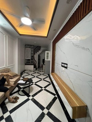 siêu hời, nhà đẹp cổ nhuế, full nội thất ở ngay, ngõ thoáng rộng, gần trung tâm, sát phố 33m*5t