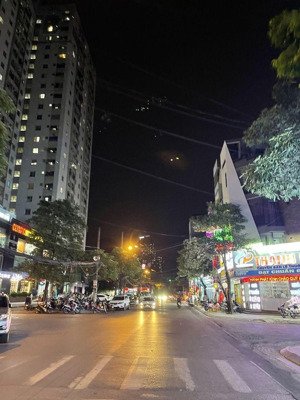 cho thuê np tại ngô thì nhậm, hà cầu, hà đông, giá cực chất 22 triệu, 180m2