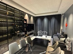 nhà 3 tầng nhà mới ở ngay - cách quận 4 chỉ 200m - gần kcx tân thuận - htp hẻm thông- nhĩnh 6tỷ