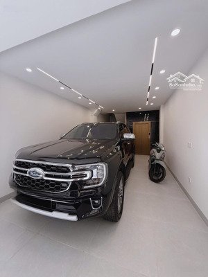 bán nhà dân xây 4t gần nhổn, ntl: oto 16c thông, oto vào nhà, kd sầm uất, 42m giá hơn 8 tỷ.