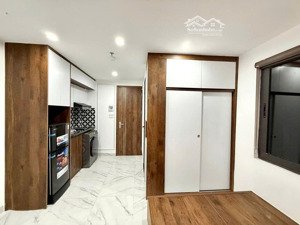 bán gấp chdv 7tầng thang máy phố xã đàn. rất hợp cho mọi người đầu tư dòng tiền và ở