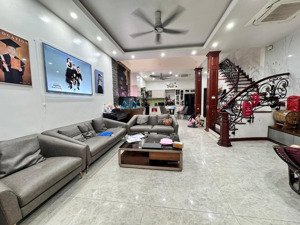 ngon. 100m2 x 5t, mt 5.6m phố trịnh đình cửu - phân lô, gần phố, ngõ thông, nở hậu. giá 20.3 tỳ.