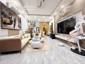 bán nhà 45m2 tại phố thái thịnh, đống đa, hà nội, tặng ful nội thất 15 tỷ, 7 tầng thang máy.