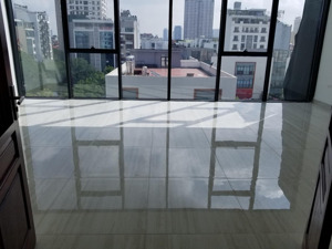 cho thuê văn phòng phố bùi huy bích giá cực rẻ diện tích 70m giá thuê 7,5 triệu lh:0977306046