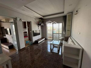 cần bán chung cư 70m, 2 ngủ phố hoàng cầu, veiw hồ, đống đa