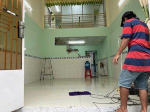 bán nhà sổ hồng riêng. cấp 4 gác lửng. hẻm xuân thới sơn 32. hocmon