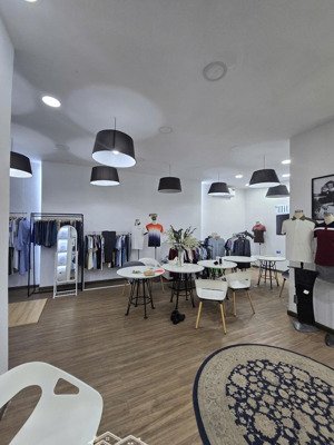 tòa nhà văn phòng xưởng may nhà ở quy mô lớn mặt tiền kinh doanh siêu đỉnh dt gộp 706m