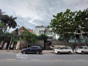 bán gấp mặt tiền ngô quang huy, quận 2 - dt: 9x20m - 4 tầng - hđt: 200 triệu - giá: 60 tỷ