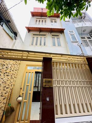 Nhà cách mặt tiền 30m - Ngay Vòng Xoay Lăng Cha Cả, P2 DT: 4x9m [4 Tầng Nhà Mới]. Chỉ 5.8 tỷ