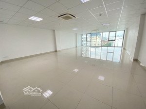 chính chủ cần cho thuê gấp sàn văn phòng tại mỹ đình lê quang đạo dt 120m giá chỉ 20tr/th vào ngay